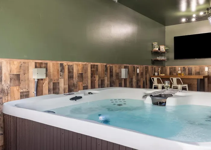 Retreat Hot Tub